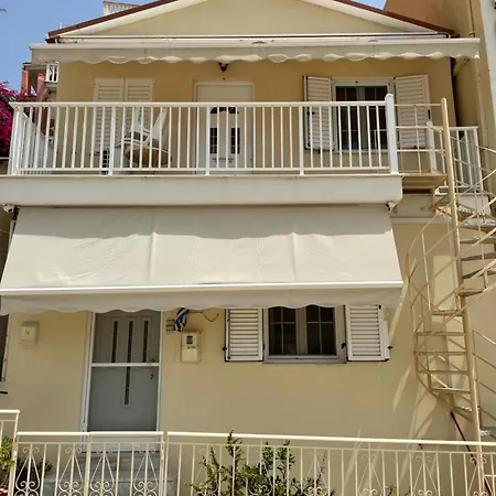 Appartement Kalvos Square Apt By 